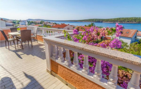 2 Bedroom Cozy Apartment In Barbat Na Rabu
